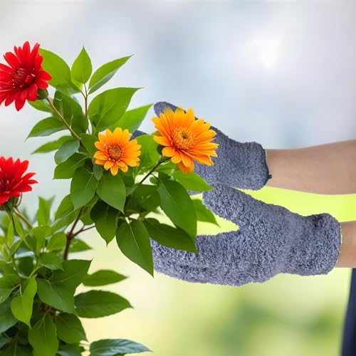 Efficient Dusting with DJUNW Microfiber Gloves